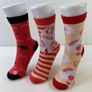 3 Pairs Womens Valentine Crew Socks Hearts Love & Rainbows
